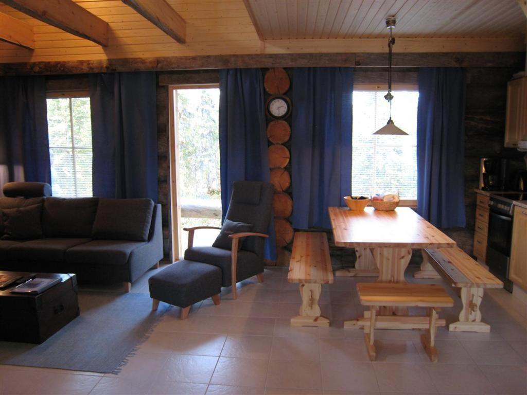 Lost Inn Cabins Äkäslompolo Exterior foto